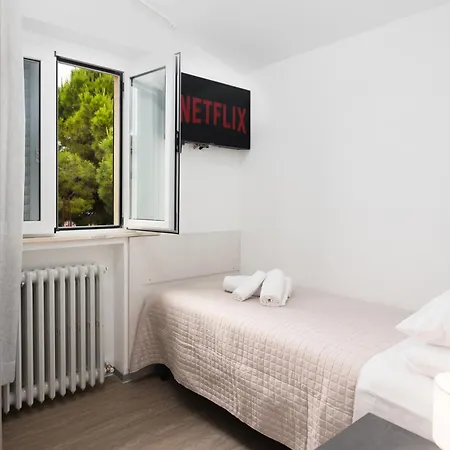 Residenza Nonno Mella Gæstehus Porto SantʼElpidio