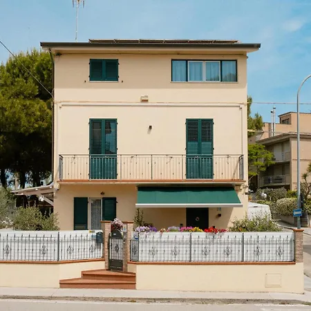 招待所 Residenza Nonno Mella Porto SantʼElpidio