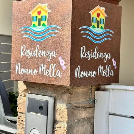 Residenza Nonno Mella 招待所 Porto SantʼElpidio