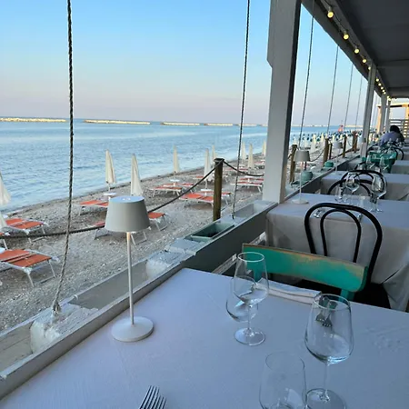 Residenza Nonno Mella * Porto SantʼElpidio